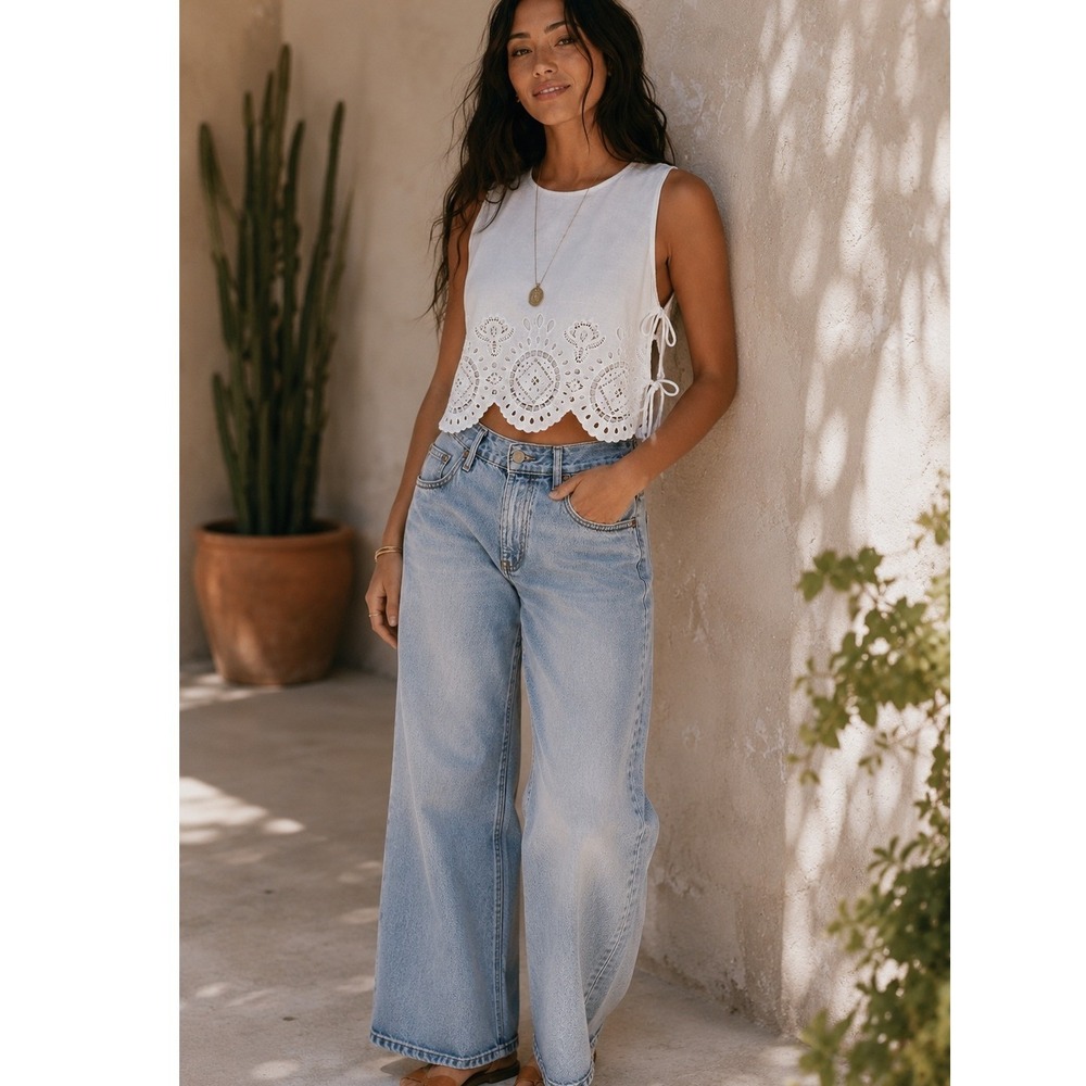 White Eyelet Embroidered Crop Top XL Sleeveless Tie Side Boho Cottagecore